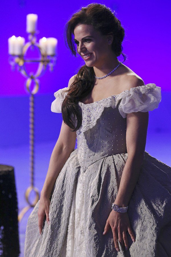 Once Upon a Time - Season 4 - Mother - Making of - Lana Parrilla