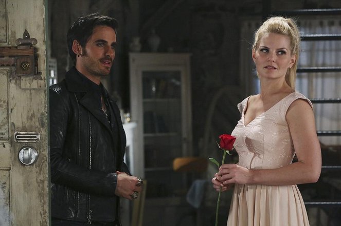 Once Upon a Time - The Apprentice - Photos - Colin O'Donoghue, Jennifer Morrison