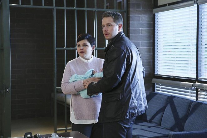 Once Upon a Time - Smash the Mirror: Part 2 - Photos - Ginnifer Goodwin, Josh Dallas
