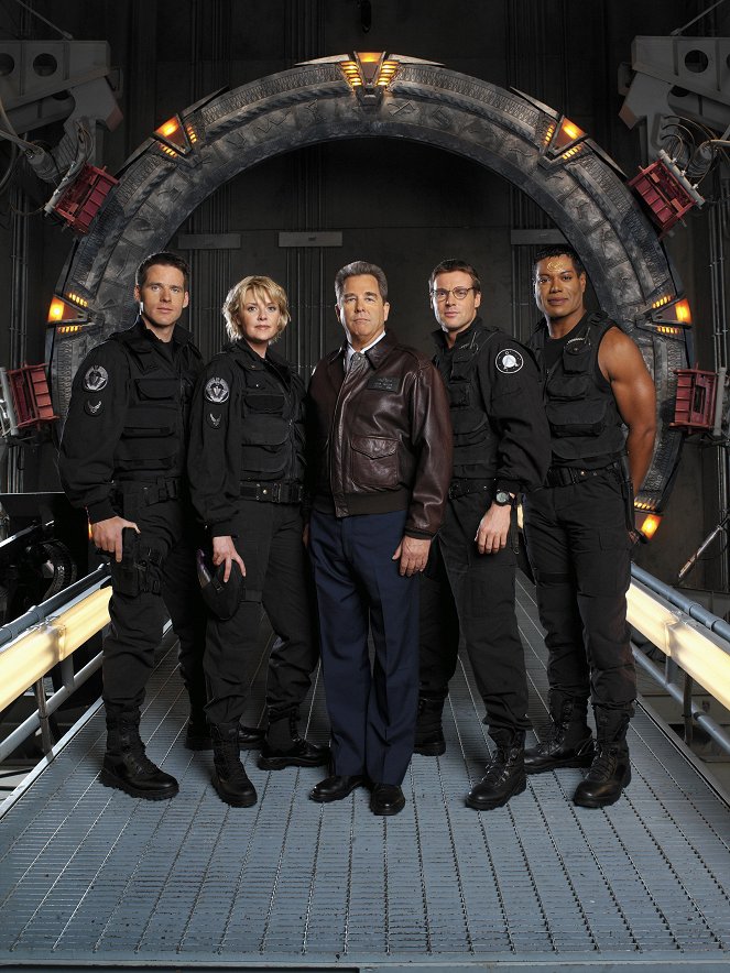 Stargate SG-1 - Promokuvat - Amanda Tapping, Beau Bridges, Michael Shanks, Christopher Judge