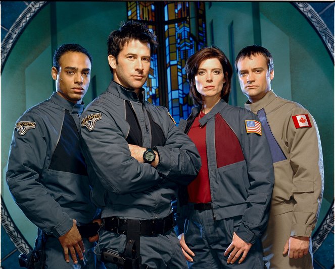 Stargate Atlantis - Season 1 - Werbefoto - Rainbow Sun Francks, Joe Flanigan, Torri Higginson, David Hewlett