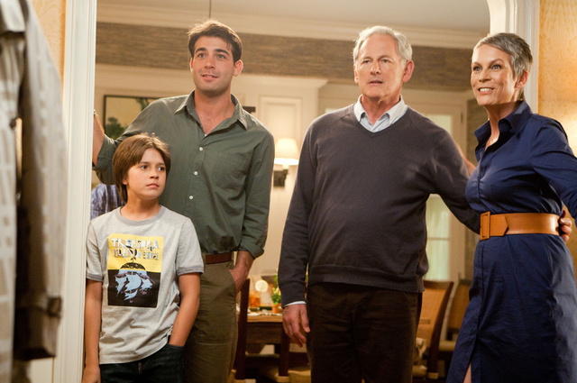 You Again - Do filme - James Wolk, Victor Garber, Jamie Lee Curtis