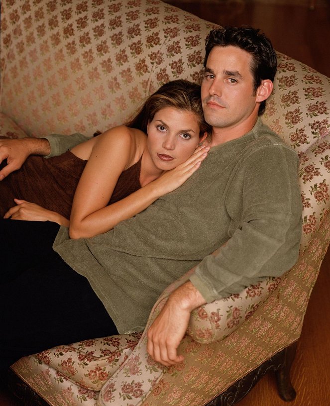Buffy, a vámpírok réme - Season 3 - Promóció fotók - Charisma Carpenter, Nicholas Brendon