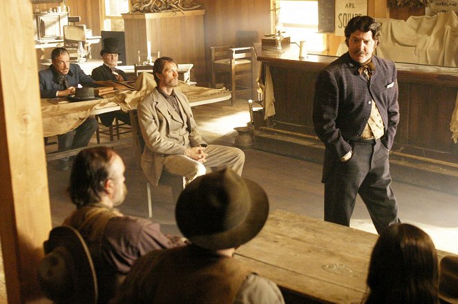 Deadwood - The Trial of Jack McCall - Photos - Garret Dillahunt, Brent Briscoe