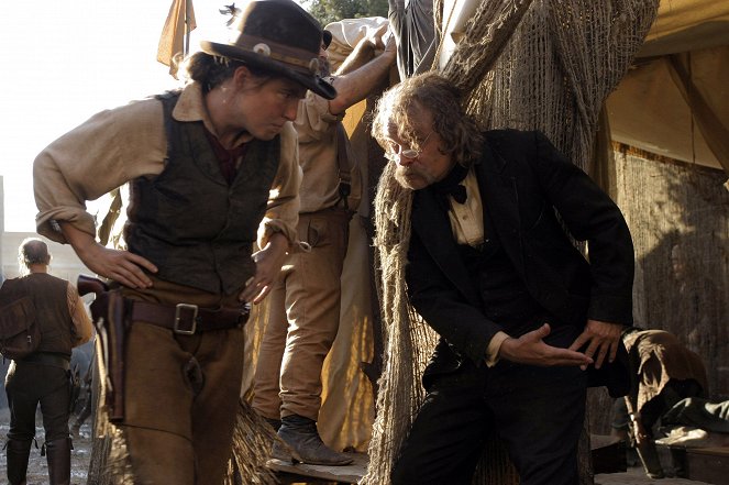 Deadwood - Plague - Z filmu - Robin Weigert, Brad Dourif