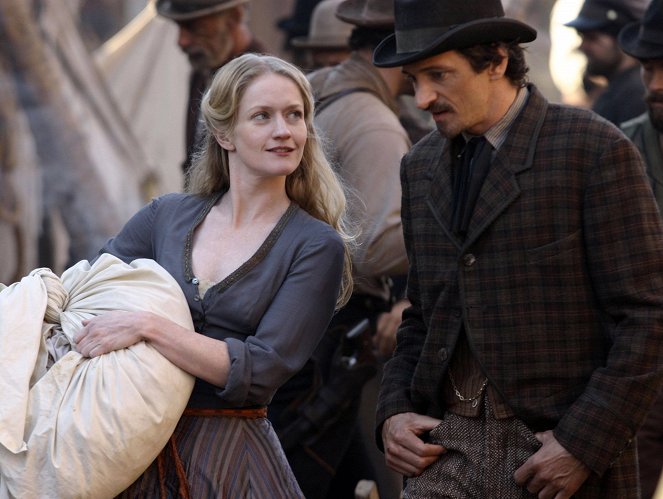 Deadwood - Epidemie - Z filmu - Paula Malcomson, John Hawkes