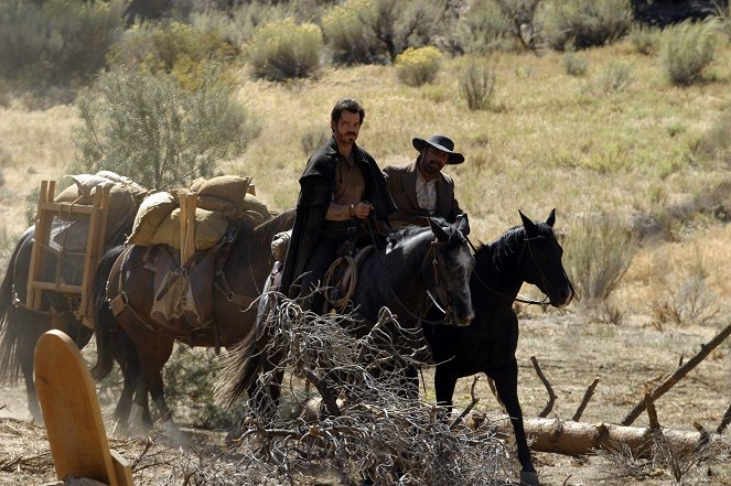 Deadwood - Bullock se vrací do tábora - Z filmu - Timothy Olyphant, Dayton Callie