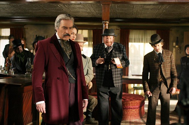 Deadwood - Sold Under Sin - Photos - Powers Boothe