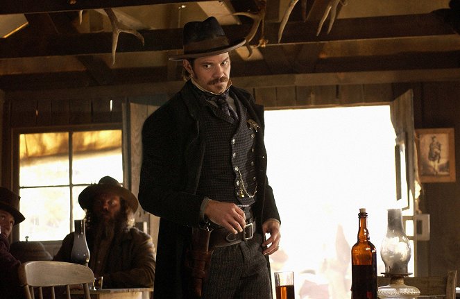 Deadwood - Something Very Expensive - Photos - Timothy Olyphant