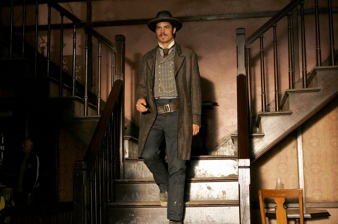 Deadwood - Tell Your God to Ready for Blood - Photos - Timothy Olyphant