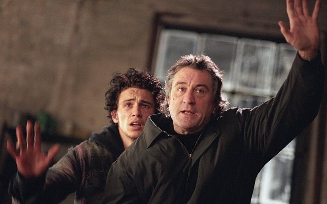 Hodina pravdy - Z filmu - James Franco, Robert De Niro