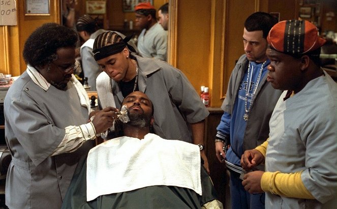 Barbershop - Z filmu - Cedric the Entertainer, Leonard Earl Howze