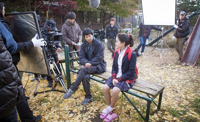 Goryeonghwagajok - Dreharbeiten - Hae-il Park, Ji-hee Jin
