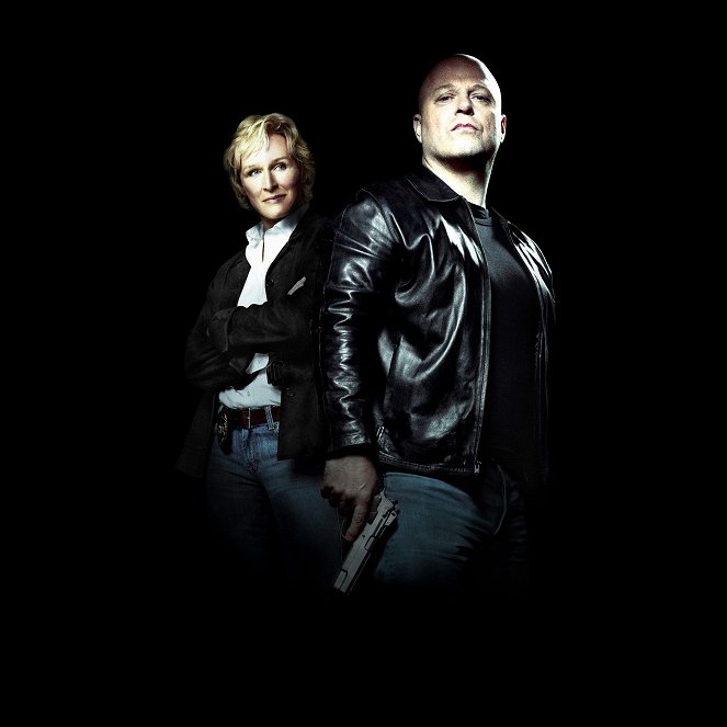 The Shield - Gesetz der Gewalt - Werbefoto - Glenn Close, Michael Chiklis