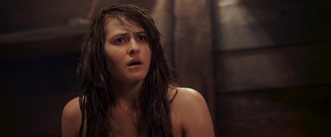 247°F - Photos - Scout Taylor-Compton