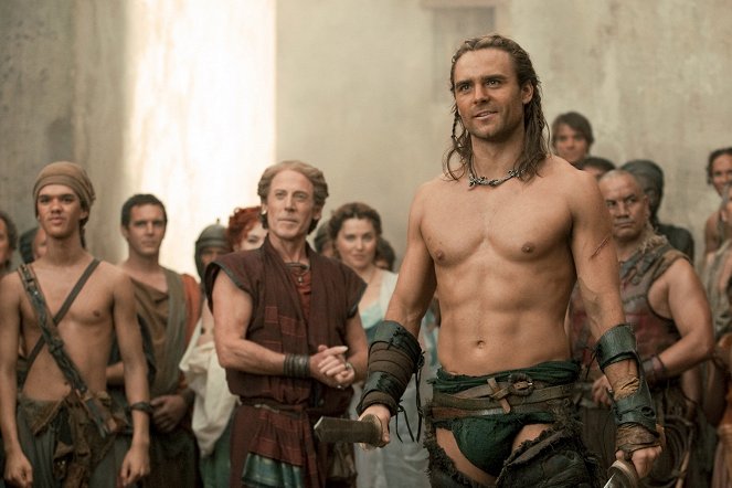 Spartacus: Gods of the Arena - Filmfotos - Craig Walsh Wrightson, Dustin Clare