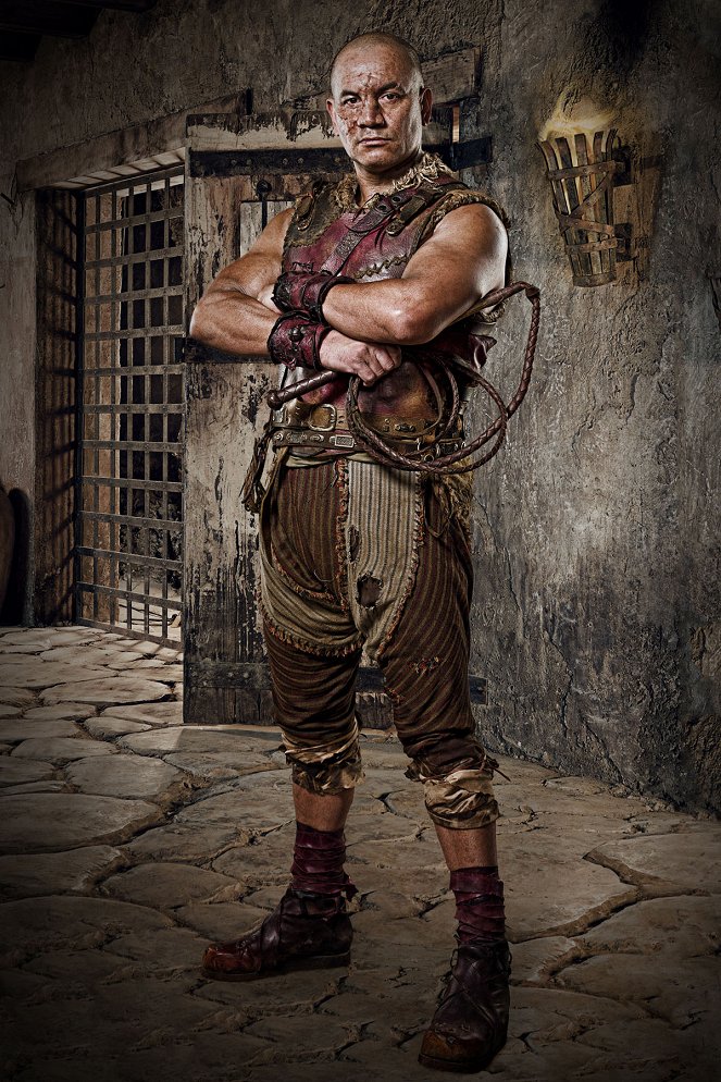 Spartacus: Dioses de la arena - Promoción - Temuera Morrison