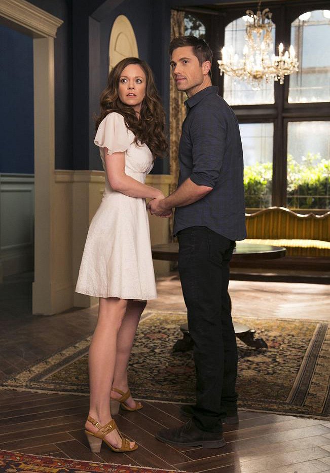 Witches of East End - Season 2 - Boogie Knight - Photos - Rachel Boston, Eric Winter