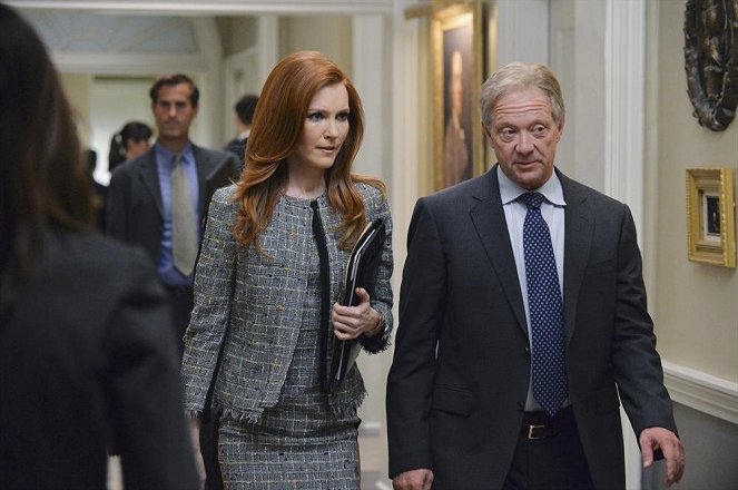 Scandal - Bitteres Trauma - Filmfotos - Darby Stanchfield, Jeff Perry