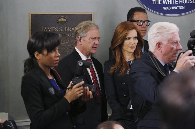 Scandal - Where's the Black Lady? - Photos - Jeff Perry, Darby Stanchfield