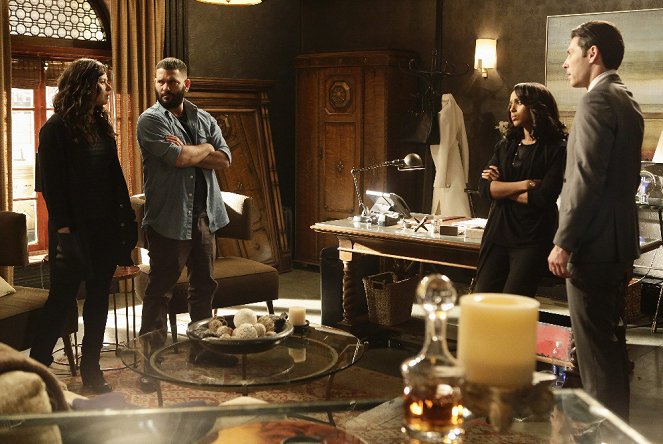Scandal - Honor Thy Father - Photos - Katie Lowes, Guillermo Díaz, Kerry Washington