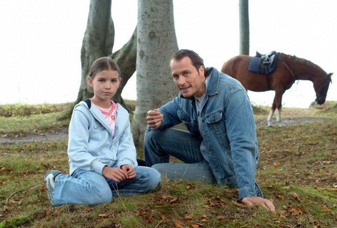 Zwei Millionen suchen einen Vater - Van film - Laura Alberta Szalski, Markus Knüfken
