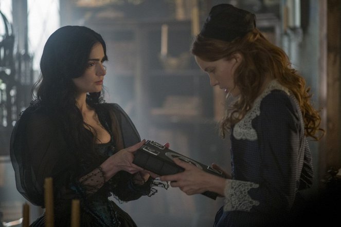 Salem - Book of Shadows - Photos - Janet Montgomery, Tamzin Merchant