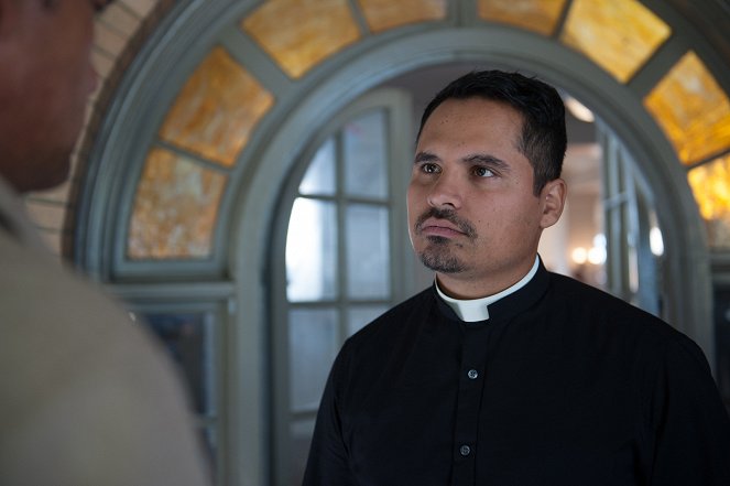 Les Dossiers secrets du Vatican - Film - Michael Peña