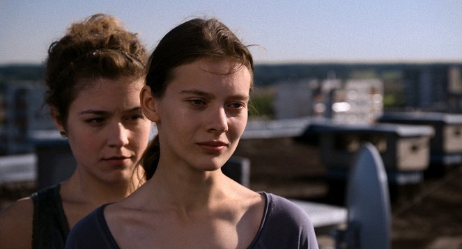 Der Sommer von Sangailé - Filmfotos - Aiste Diržjute, Julija Steponaityte