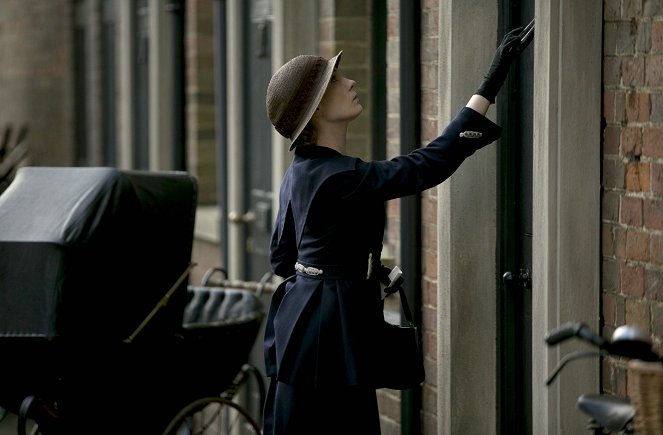 Downton Abbey - Episode 3 - Photos - Joanne Froggatt