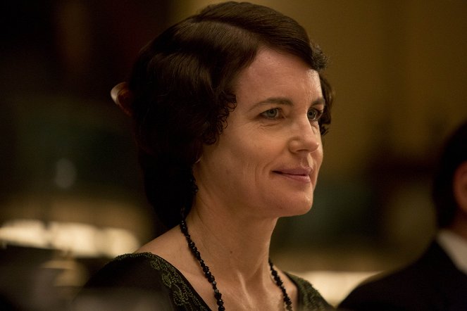 Downton Abbey - Episode 8 - Photos - Elizabeth McGovern