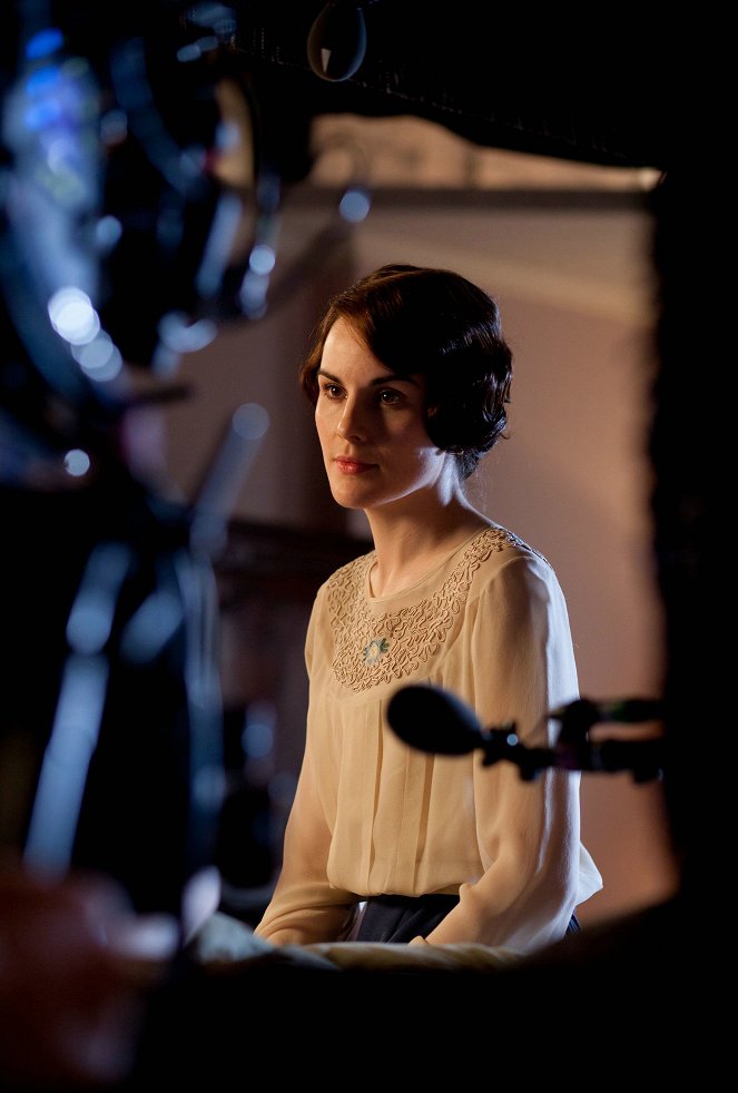 Downton Abbey - Episode 5 - Forgatási fotók - Michelle Dockery