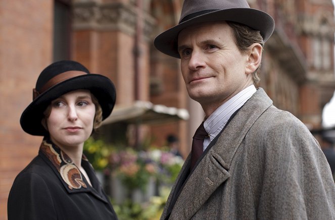 Downton Abbey - Season 4 - Schatten des Todes - Werbefoto - Laura Carmichael, Charles Edwards