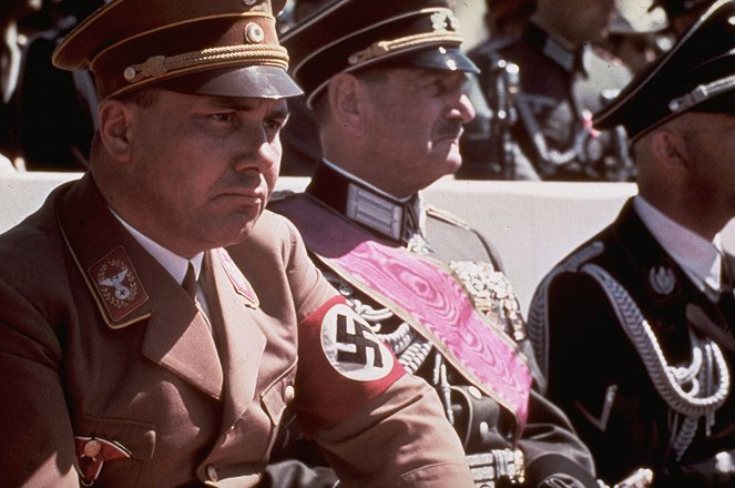 Hitler: Germany's Fatal Attraction - Z filmu