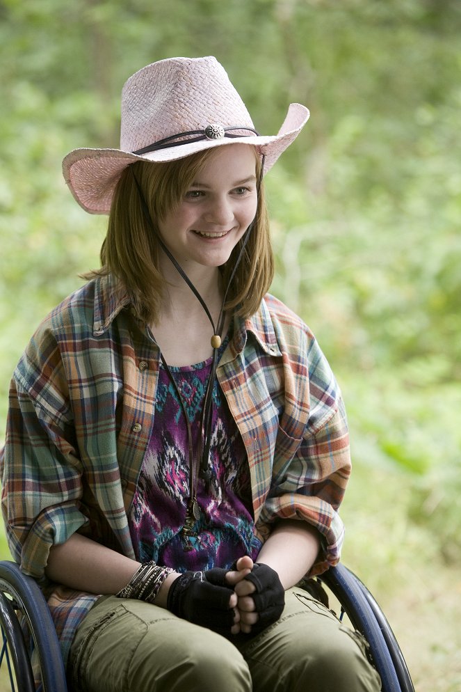 McKenna Shoots for the Stars - Photos - Kerris Dorsey