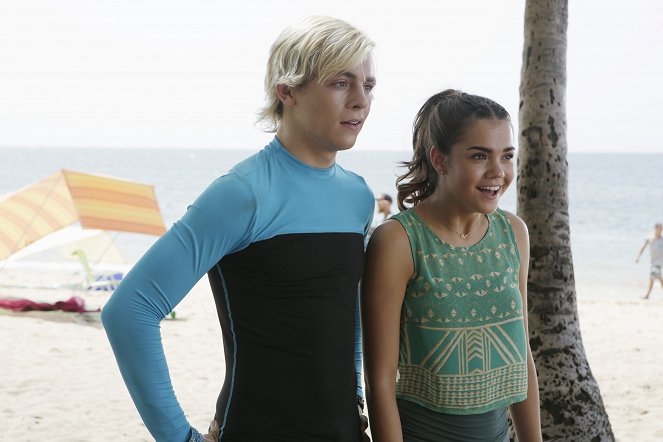 Teen Beach 2 - Photos - Ross Lynch, Maia Mitchell