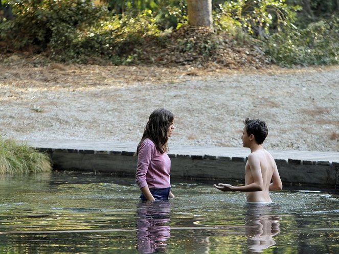The Fosters - Mother Nature - Photos - Maia Mitchell, Hayden Byerly