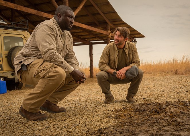 Zoo - First Blood - Photos - Nonso Anozie, James Wolk