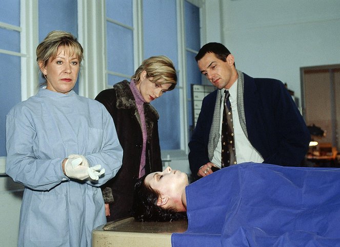 V plnom nasadení - Season 2 - Vrah v síti - Z filmu - Barbara M. Ahren, Astrid M. Fünderich, Hans-Werner Meyer