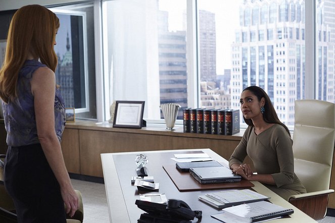 Suits - Season 4 - Fork in the Road - Photos - Gina Torres