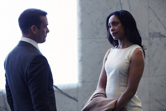 Suits - Só um rostinho bonito - Do filme - Gabriel Macht, Gina Torres