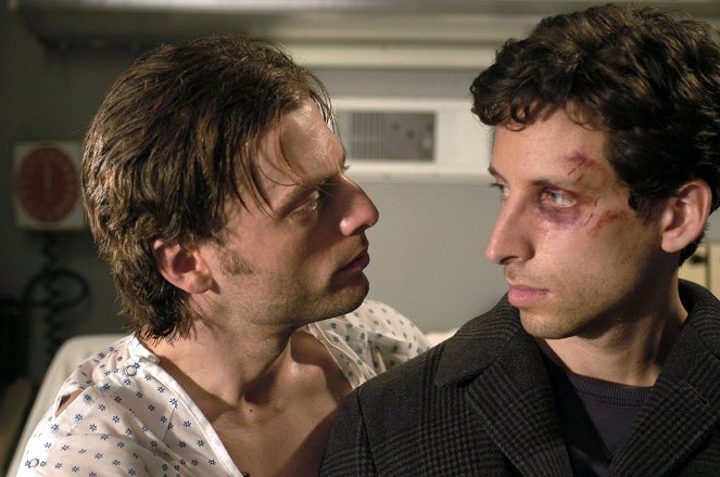 Angels in America - Millennium Approaches: In Vitro - Photos - Justin Kirk, Ben Shenkman