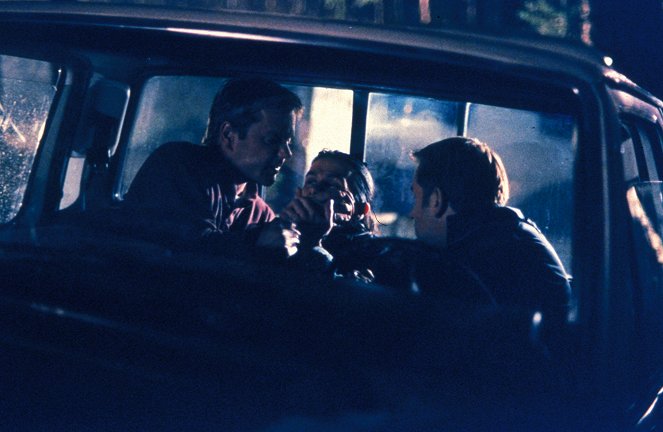 Contra la ley - De la película - Kiefer Sutherland