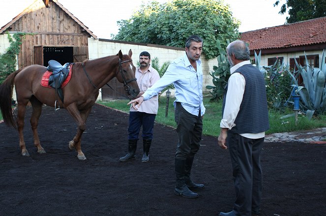 Dila Hanım - Kuvat elokuvasta - Hatice Şendil