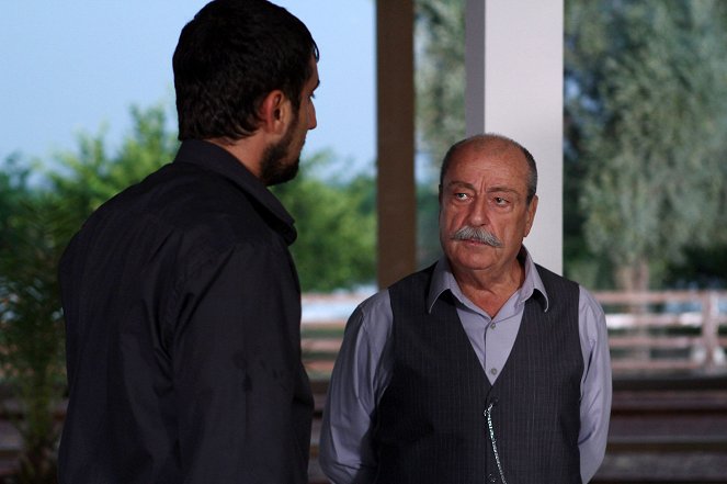 Dila Hanım - De la película - Engin Şenkan