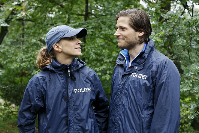 Countdown - Die Jagd beginnt - Season 2 - Der Bruch - Z filmu - Chiara Schoras, Sebastian Ströbel