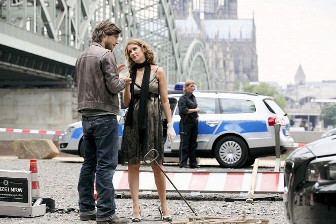 Countdown - Die Jagd beginnt - Season 2 - Vergeltung - Film - Sebastian Ströbel, Chiara Schoras