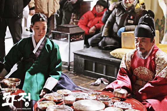 Splendid Politics - Lobby Cards - Yeo-jin Kim, Yeong-gyoo Park