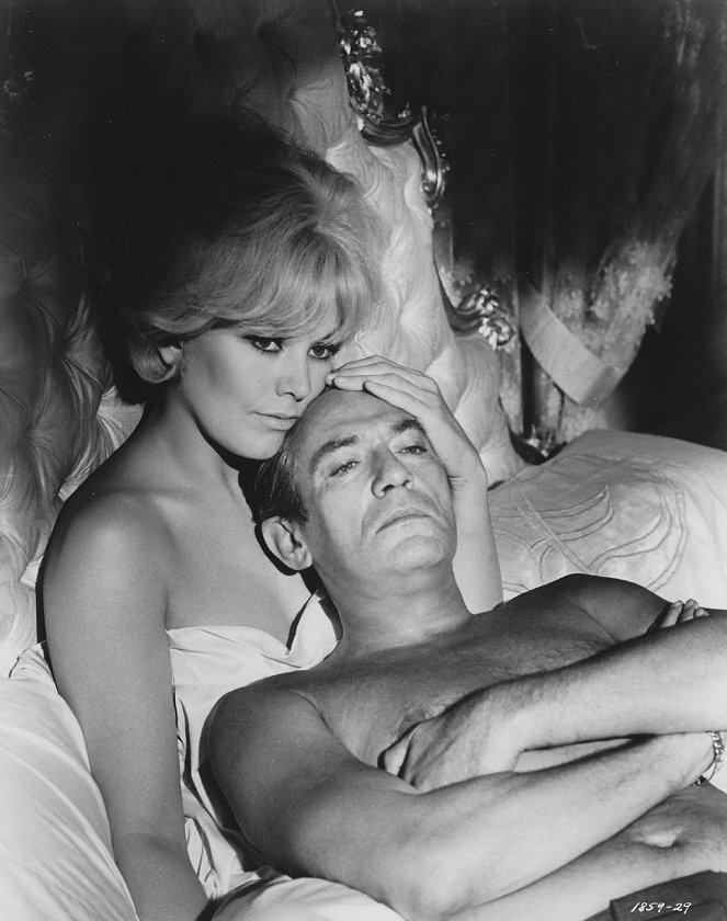 The Legend of Lylah Clare - De la película - Kim Novak, Peter Finch