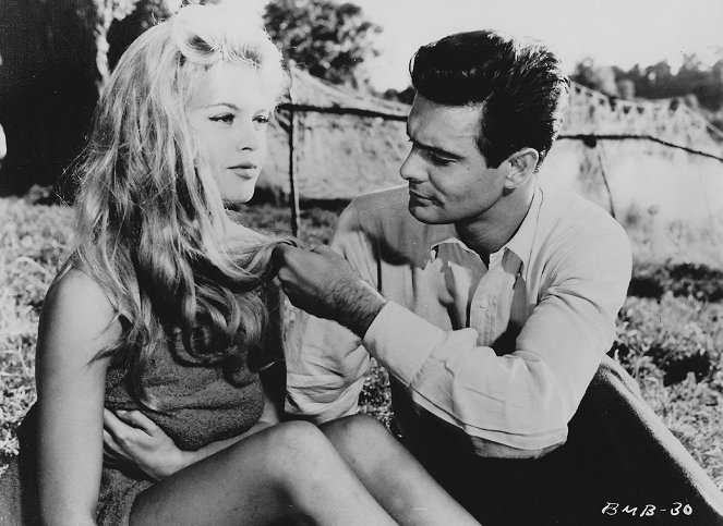 La Mariée est trop belle - Do filme - Brigitte Bardot, Louis Jourdan